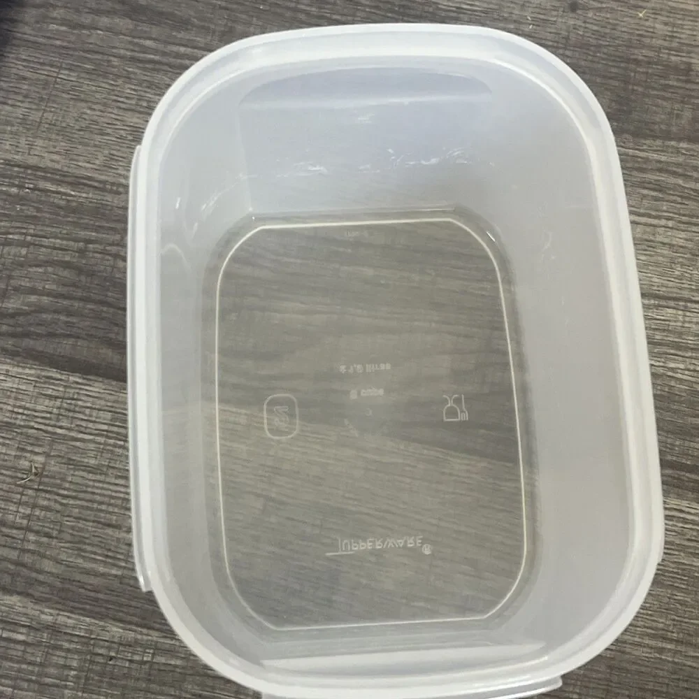 Vintage Tupperware Container Rectangle MADE IN USA 1792-2 & 1793-3 Blue Seal Lid